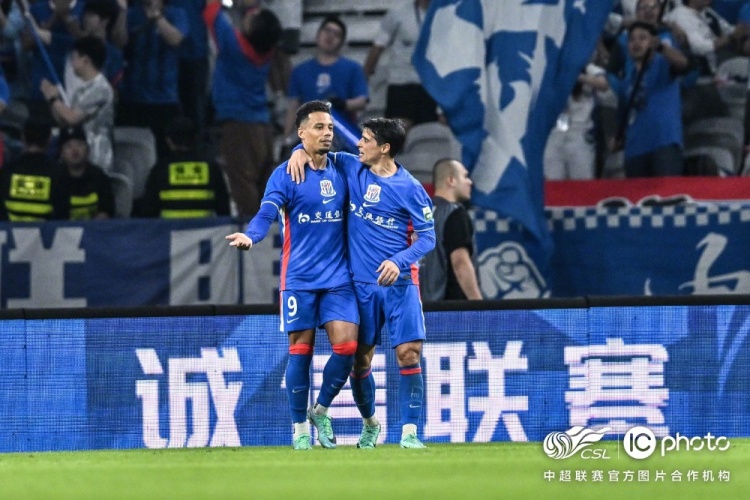 上海申花主场7-1大胜云南玉昆