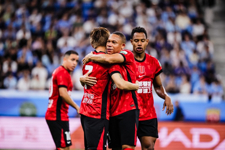记者：如果成都真让大连四连胜逆转夺冠，将是中超史上最大的笑话