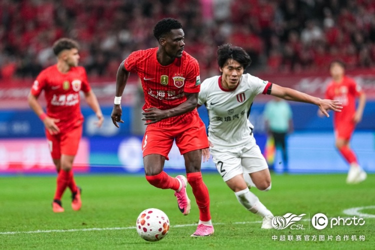 上海海港3-0成都蓉城，下轮将客场挑战天津津门虎队
